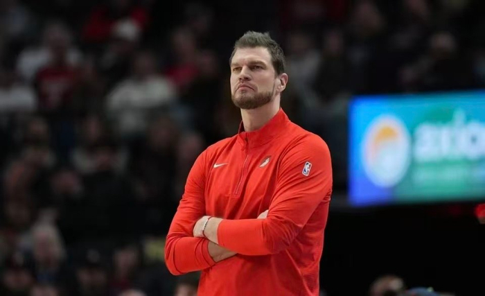 开拓者主帅斯普雷特或因低薪遭解雇 邓顿决策引