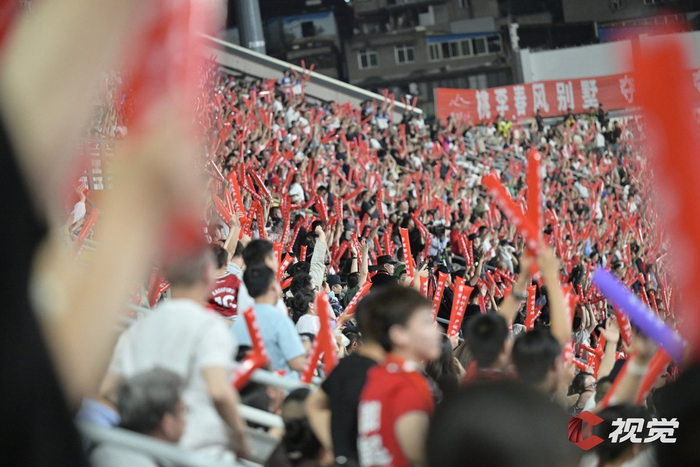 川超联赛焦点战爆冷门 凉山好医生队终结成都锦