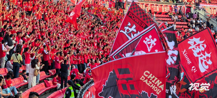 川超联赛焦点战爆冷门 凉山好医生队终结成都锦